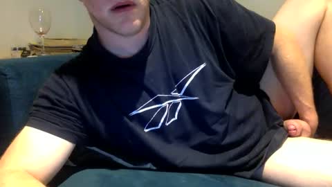 Snapshot of daveb709709709 chatting on 10/19/25, 03:29 daveb709709709 online show from 10/19/25, 03:29