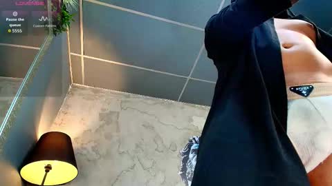 Snapshot of daveparker_ chatting on 03/09/26, 01:48 Dave online show from 03/09/26, 01:48