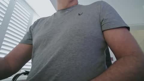 davesu12345 online show from 03/11/26, 07:25