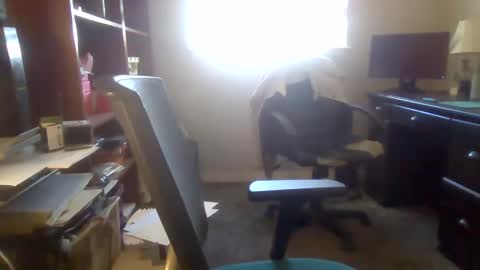 Snapshot of davethebooky chatting on 12/06/24, 04:06 Dave online show from 12/06/24, 04:06