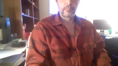 Snapshot of davethebooky chatting on 12/16/24, 06:05 Dave online show from 12/16/24, 06:05