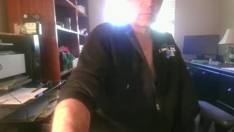 Snapshot of davethebooky chatting on 10/02/25, 03:52 Dave online show from 10/02/25, 03:52