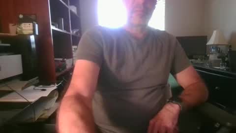 Snapshot of davethebooky chatting on 10/18/25, 05:25 Dave online show from 10/18/25, 05:25