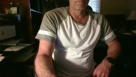 Snapshot of davethebooky chatting on 02/19/26, 06:37 Dave online show from 02/19/26, 06:37