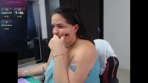 Snapshot of davianath chatting on 12/22/25, 12:13 daviana online show from 12/22/25, 12:13