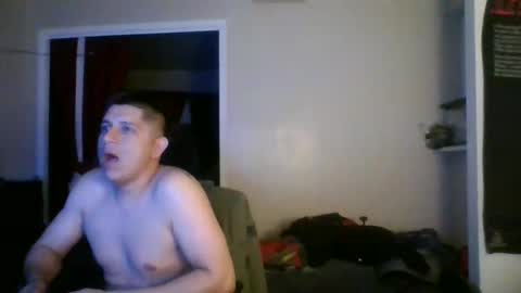 Snapshot of david089613 chatting on 12/16/25, 05:01 david089613 online show from 12/16/25, 05:01