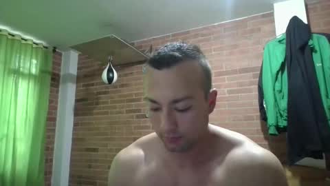 Snapshot of david131603 chatting on 11/02/25, 09:28 Davi10 online show from 11/02/25, 09:28