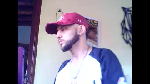 Snapshot of david23vergota chatting on 12/19/25, 04:03 david23vergota online show from 12/19/25, 04:03