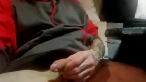 Snapshot of david3031438 chatting on 01/10/25, 07:46 David1438 online show from 01/10/25, 07:46