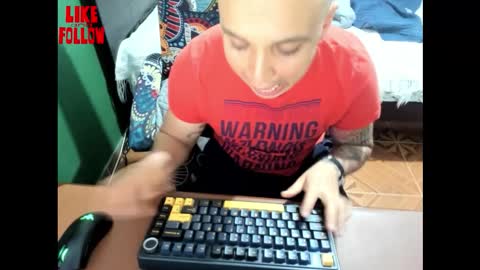 Snapshot of david_2789 chatting on 02/28/26, 11:17 David online show from 02/28/26, 11:17