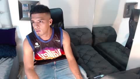 Snapshot of david_bandercock chatting on 12/22/24, 03:55 david_bandercock online show from 12/22/24, 03:55