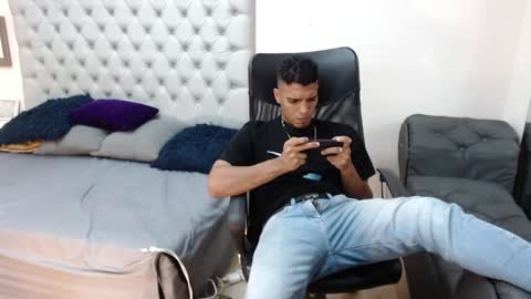 Snapshot of david_bandercock chatting on 01/04/25, 07:34 david_bandercock online show from 01/04/25, 07:34