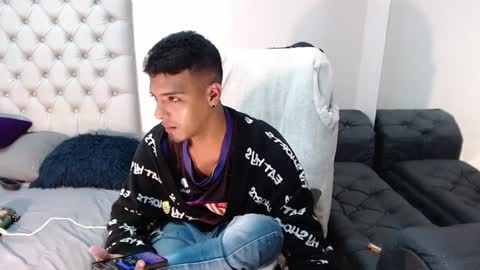 Snapshot of david_bandercock chatting on 01/06/25, 09:30 david_bandercock online show from 01/06/25, 09:30