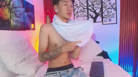 Snapshot of david_banks_ chatting on 02/05/26, 12:54 David online show from 02/05/26, 12:54