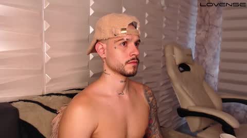 David col11 online show from 11/05/25, 01:55