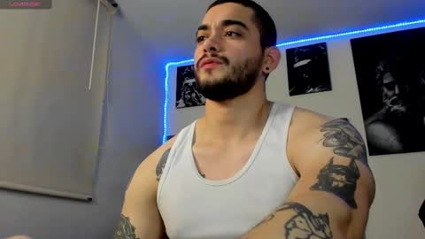 Snapshot of david_franco1 chatting on 03/08/25, 09:08 Twitter davidsanctum online show from 03/08/25, 09:08