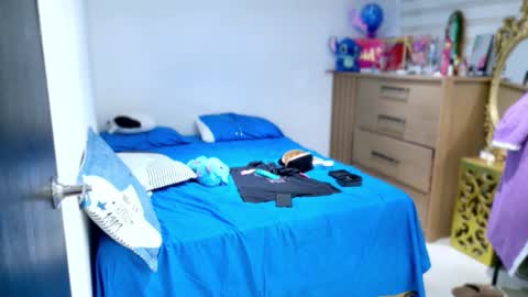 Snapshot of david_hot44 chatting on 11/09/25, 06:12 david_hot44 online show from 11/09/25, 06:12