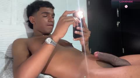 Snapshot of david_hot44 chatting on 02/13/26, 07:48 david_hot44 online show from 02/13/26, 07:48