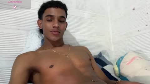 Snapshot of david_hot44 chatting on 02/22/26, 11:20 david_hot44 online show from 02/22/26, 11:20