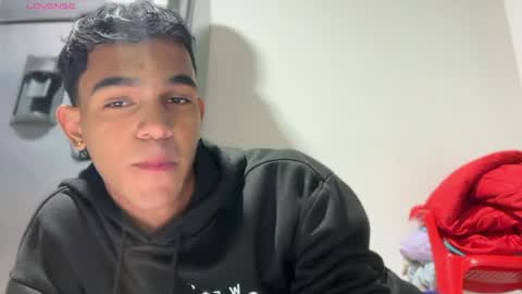 Snapshot of david_hot44 chatting on 04/03/26, 10:41 david_hot44 online show from 04/03/26, 10:41