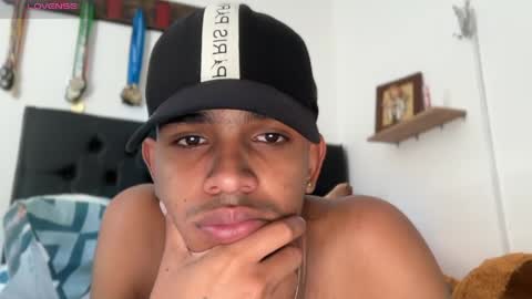 Snapshot of david_hot44 chatting on 04/08/26, 02:17 david_hot44 online show from 04/08/26, 02:17