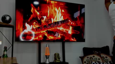 Snapshot of david_johnson372 chatting on 01/10/25, 11:43 Hey im David that loves to explore and speak their fantasies. Very open talktative and nice. Feel free to chat with me online show from 01/10/25, 11:43