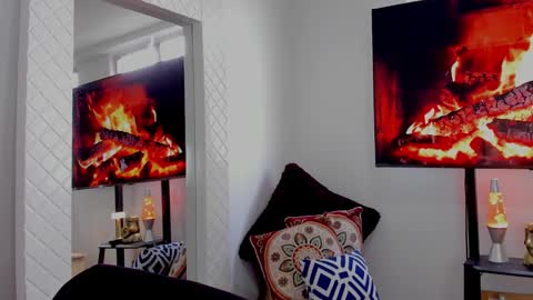 Snapshot of david_johnson372 chatting on 01/11/25, 03:31 Hey im David that loves to explore and speak their fantasies. Very open talktative and nice. Feel free to chat with me online show from 01/11/25, 03:31