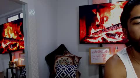 Snapshot of david_johnson372 chatting on 01/12/25, 10:54 Hey im David that loves to explore and speak their fantasies. Very open talktative and nice. Feel free to chat with me online show from 01/12/25, 10:54