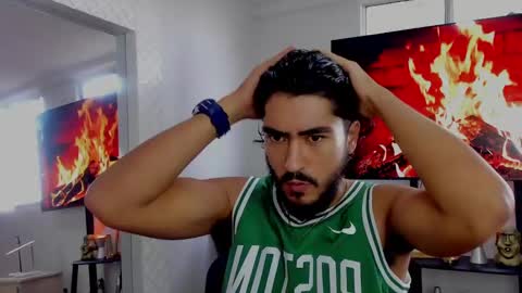 Snapshot of david_johnson372 chatting on 01/13/25, 12:45 Hey im David that loves to explore and speak their fantasies. Very open talktative and nice. Feel free to chat with me online show from 01/13/25, 12:45