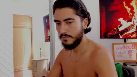 Snapshot of david_johnson372 chatting on 01/13/25, 03:47 Hey im David that loves to explore and speak their fantasies. Very open talktative and nice. Feel free to chat with me online show from 01/13/25, 03:47