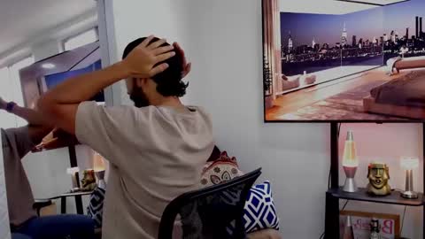 Snapshot of david_johnson372 chatting on 01/16/25, 12:09 Hey im David that loves to explore and speak their fantasies. Very open talktative and nice. Feel free to chat with me online show from 01/16/25, 12:09