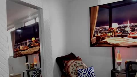 Snapshot of david_johnson372 chatting on 01/17/25, 11:59 Hey im David that loves to explore and speak their fantasies. Very open talktative and nice. Feel free to chat with me online show from 01/17/25, 11:59