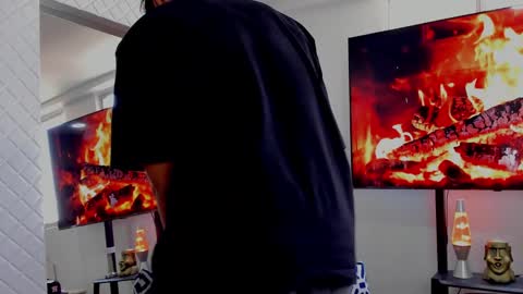 Snapshot of david_johnson372 chatting on 01/17/25, 03:00 Hey im David that loves to explore and speak their fantasies. Very open talktative and nice. Feel free to chat with me online show from 01/17/25, 03:00