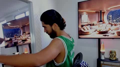 Snapshot of david_johnson372 chatting on 01/23/25, 12:30 Hey im David that loves to explore and speak their fantasies. Very open talktative and nice. Feel free to chat with me online show from 01/23/25, 12:30