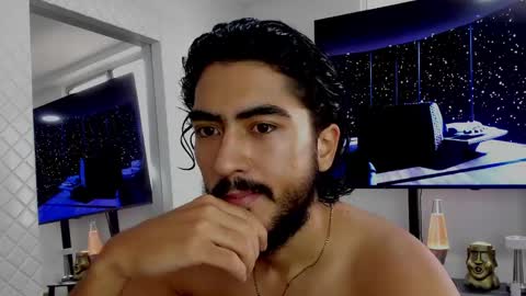 Snapshot of david_johnson372 chatting on 02/04/25, 12:33 Hey im David that loves to explore and speak their fantasies. Very open talktative and nice. Feel free to chat with me online show from 02/04/25, 12:33
