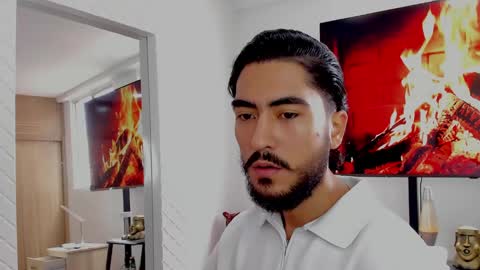 Snapshot of david_johnson372 chatting on 02/15/25, 01:05 Hey im David that loves to explore and speak their fantasies. Very open talktative and nice. Feel free to chat with me online show from 02/15/25, 01:05