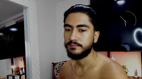 Snapshot of david_johnson372 chatting on 02/16/25, 11:05 Hey im David that loves to explore and speak their fantasies. Very open talktative and nice. Feel free to chat with me online show from 02/16/25, 11:05