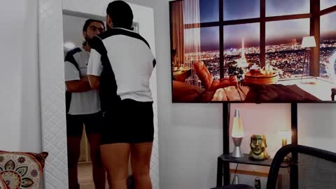 Snapshot of david_johnson372 chatting on 02/27/25, 12:23 Hey im David that loves to explore and speak their fantasies. Very open talktative and nice. Feel free to chat with me online show from 02/27/25, 12:23