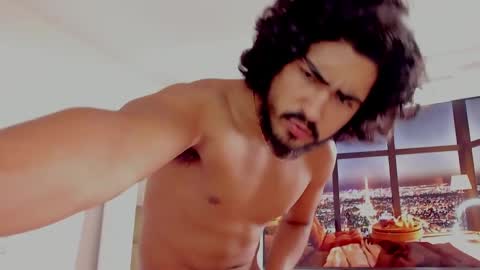 Snapshot of david_johnson372 chatting on 03/12/25, 03:18 Hey im David that loves to explore and speak their fantasies. Very open talktative and nice. Feel free to chat with me online show from 03/12/25, 03:18