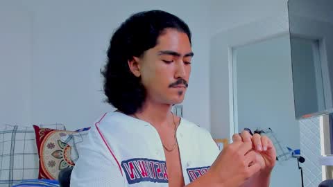 Snapshot of david_johnson372 chatting on 09/18/25, 01:24 Hey im David that loves to explore and speak their fantasies. Very open talktative and nice. Feel free to chat with me online show from 09/18/25, 01:24