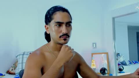 Snapshot of david_johnson372 chatting on 09/24/25, 01:31 Hey im David that loves to explore and speak their fantasies. Very open talktative and nice. Feel free to chat with me online show from 09/24/25, 01:31