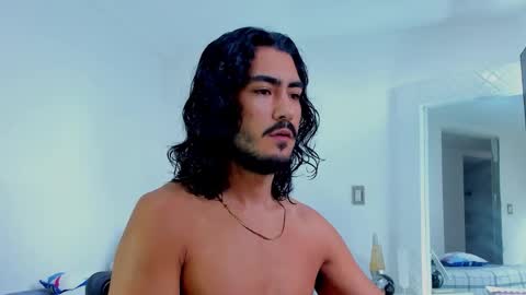 Snapshot of david_johnson372 chatting on 11/22/25, 11:53 Hey im David that loves to explore and speak their fantasies. Very open talktative and nice. Feel free to chat with me online show from 11/22/25, 11:53