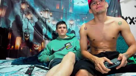 Snapshot of david_latin666_ chatting on 11/04/25, 12:54 David online show from 11/04/25, 12:54