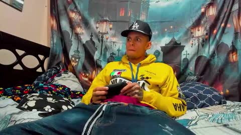 Snapshot of david_latin666_ chatting on 11/09/25, 11:47 David online show from 11/09/25, 11:47