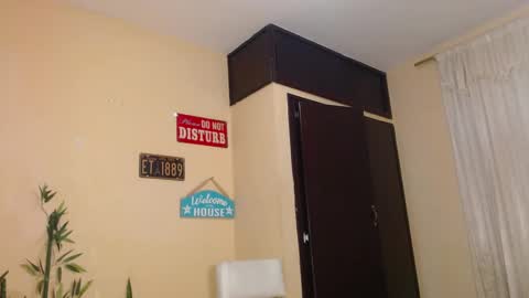 David Neill online show from 01/05/25, 01:56