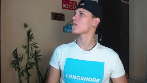 David Neill online show from 01/05/25, 06:24