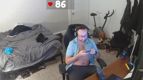 Snapshot of david_novabear chatting on 12/06/24, 12:45 David online show from 12/06/24, 12:45