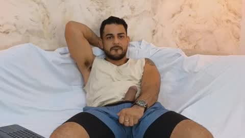 Snapshot of david_oliveira chatting on 02/11/25, 01:30 JF oliveira online show from 02/11/25, 01:30