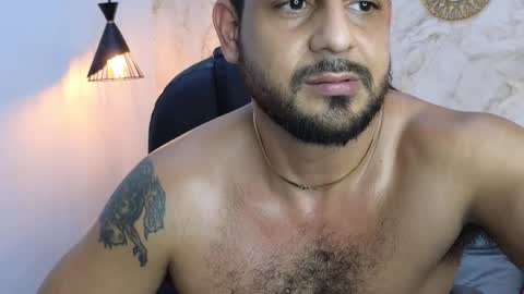 Snapshot of david_oliveira chatting on 02/23/25, 03:51 JF oliveira online show from 02/23/25, 03:51