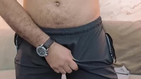 Snapshot of david_oliveira chatting on 10/03/25, 01:30 JF oliveira online show from 10/03/25, 01:30